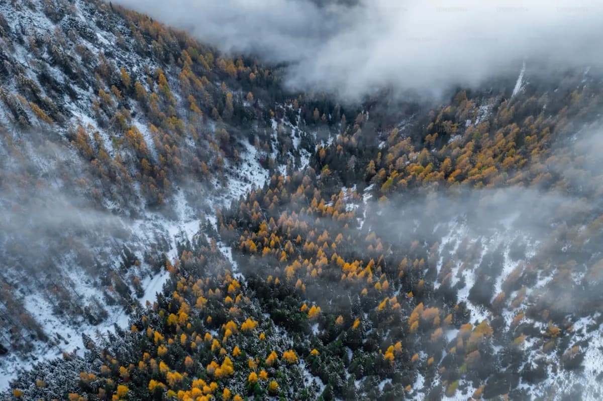 Ottobre nelle Dolomiti: Ultimi Giorni di Avventura